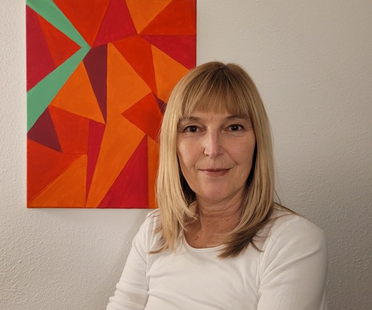 552f92e4-28d0-4dc9-a5c6-a6a403a52976